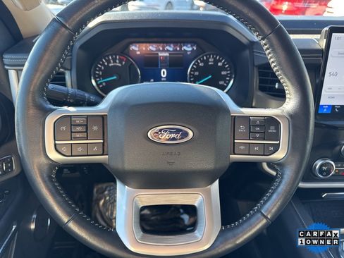 Used 2024 Ford Expedition XLT image 21