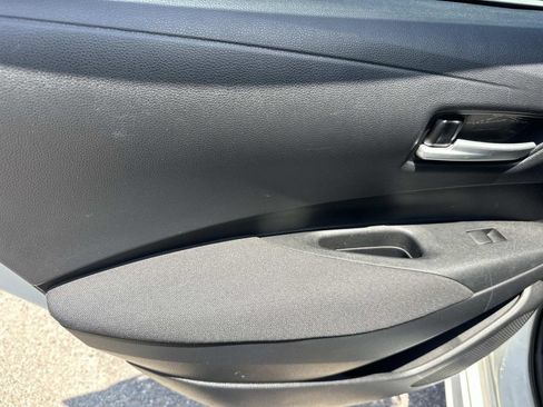 Used 2021 Toyota Corolla LE FWD image 13