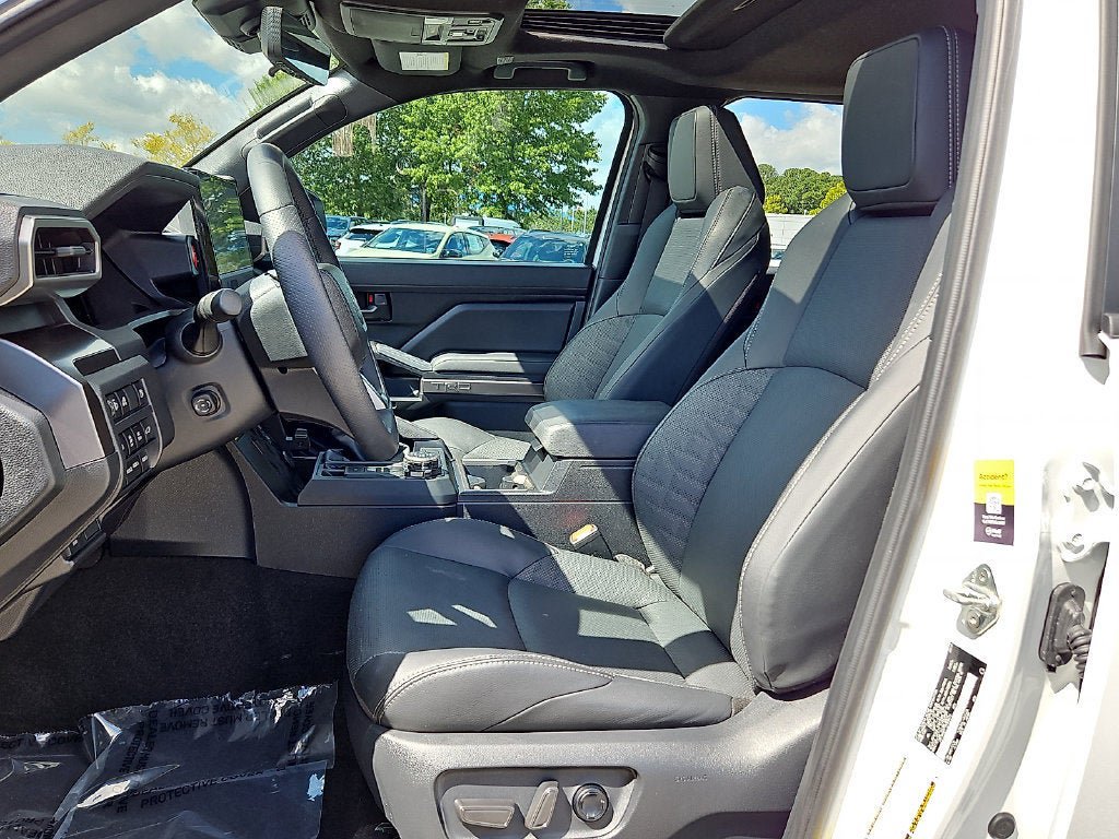 Used 2025 Toyota 4Runner TRD Off-Road Premium w/ Tow Technology Package AWD/4WD image 13