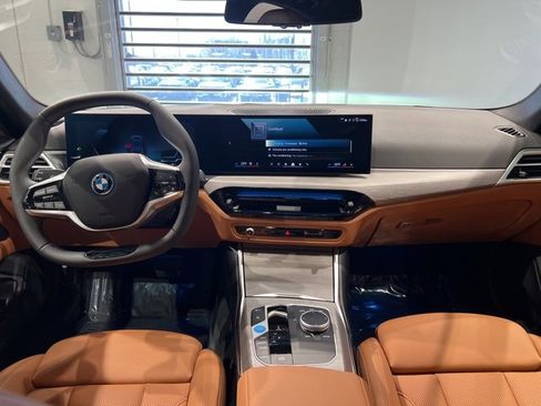 Used 2025 BMW i4 xDrive40i image 41