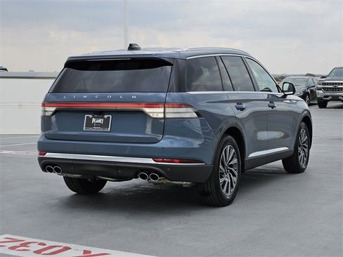 New 2026 Lincoln Aviator Premiere image 7