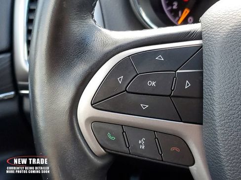Used 2020 Jeep Grand Cherokee Limited AWD/4WD image 27