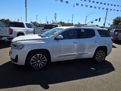 Used 2020 GMC Acadia Denali w/ Denali Ultimate Package AWD/4WD image 7