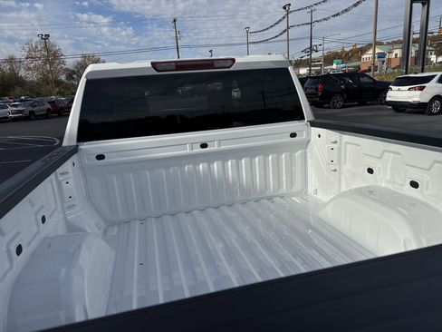 New 2026 GMC Sierra 1500 Elevation image 5