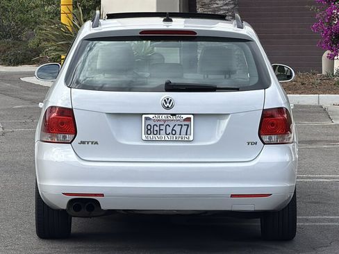 Used 2014 Volkswagen Jetta TDI FWD image 5