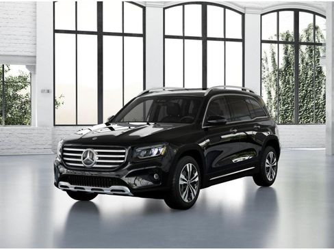 Used 2026 Mercedes-Benz GLB 250 4MATIC image 14