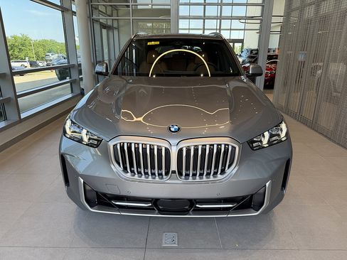 New 2026 BMW X5 xDrive40i AWD/4WD image 2