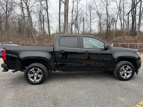 Used 2018 Chevrolet Colorado Z71 image 6