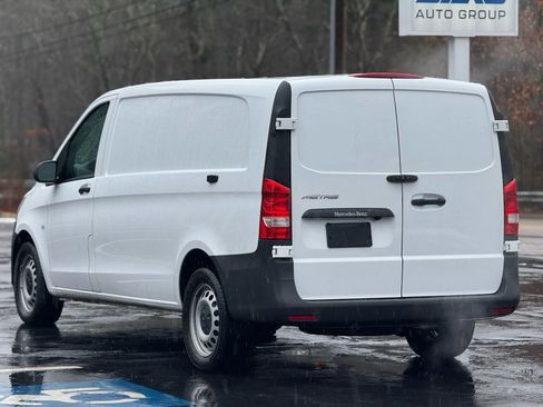 Used 2022 Mercedes-Benz Metris Long w/135  WB Van 3D image 6