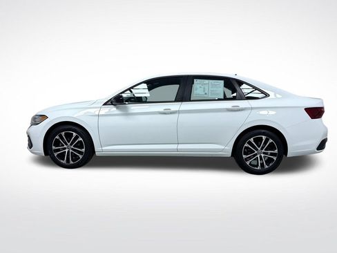 Used 2023 Volkswagen Jetta Sport FWD image 11