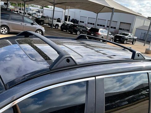 Used 2022 Toyota RAV4 XLE Premium image 34