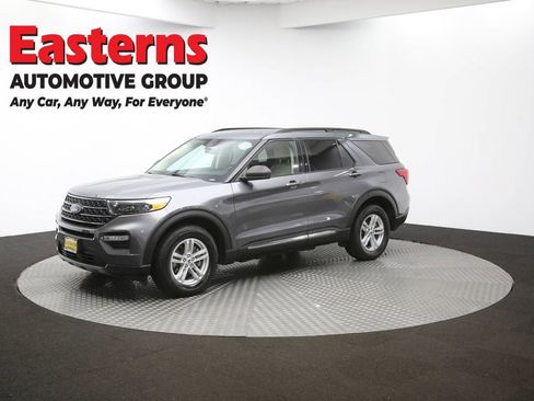 Used 2022 Ford Explorer XLT w/ Equipment Group 202A image 56