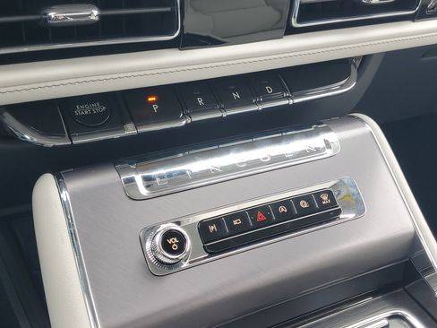 New 2026 Lincoln Aviator Premiere image 20