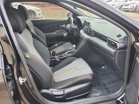 Used 2020 Hyundai Veloster Turbo R-Spec FWD image 22
