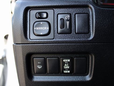 Used 2019 Toyota 4Runner SR5 image 18