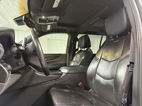 Used 2016 Cadillac Escalade ESV Platinum image 8