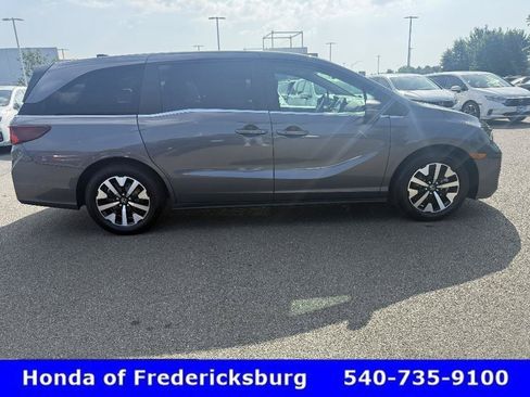 Certified 2026 Honda Odyssey EX-L image 7