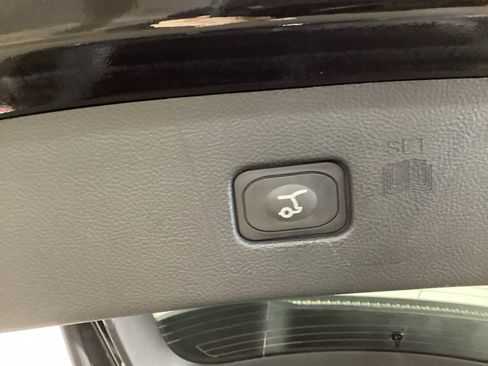 Used 2024 Ford Edge SEL w/ Convenience Package AWD/4WD image 14