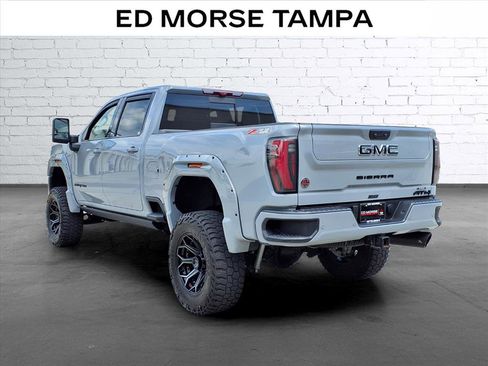 Used 2025 GMC Sierra 2500 AT4 w/ AT4 Premium Plus Package AWD/4WD image 3