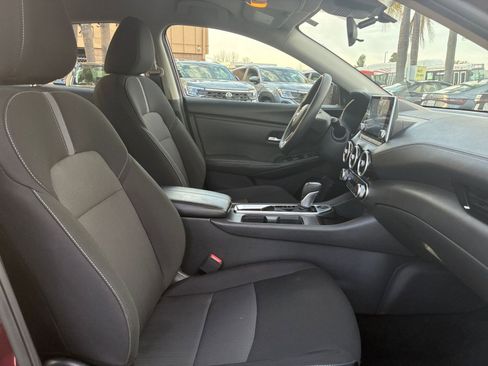 Used 2025 Nissan Sentra SV image 34