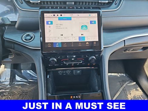 Used 2021 Jeep Grand Cherokee L Limited image 21