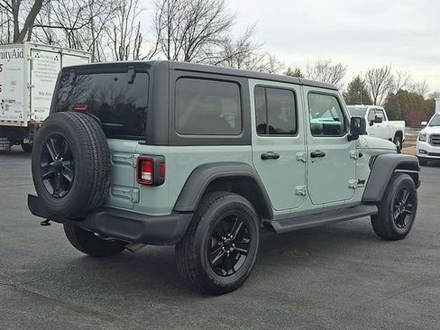 Used 2023 Jeep Wrangler Sport image 7