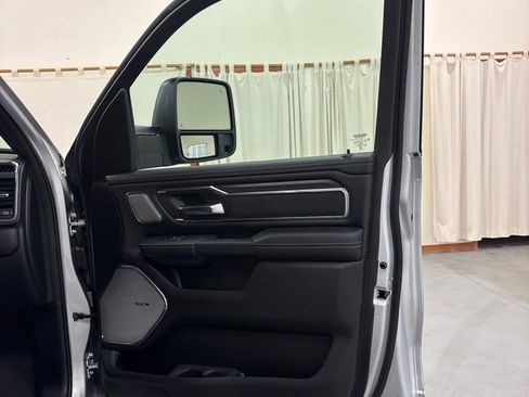 New 2026 RAM 1500 Laramie AWD/4WD image 31