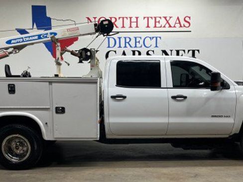 Used 2017 Chevrolet Silverado 3500 W/T w/ WT Fleet Convenience Package image 3