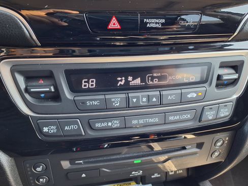 Used 2019 Honda Pilot Elite image 8