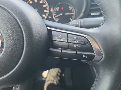 Used 2024 MAZDA MAZDA3 s FWD image 19