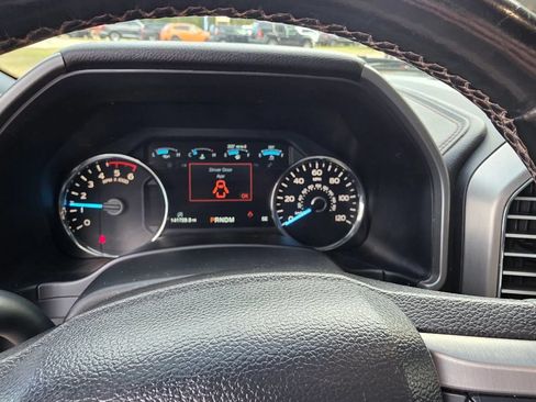 Used 2019 Ford F150 Platinum AWD/4WD image 32
