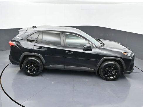 Certified 2022 Toyota RAV4 LE image 45