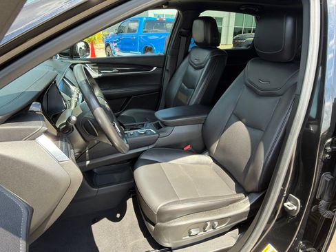 Used 2023 Cadillac XT5 Premium Luxury FWD image 14
