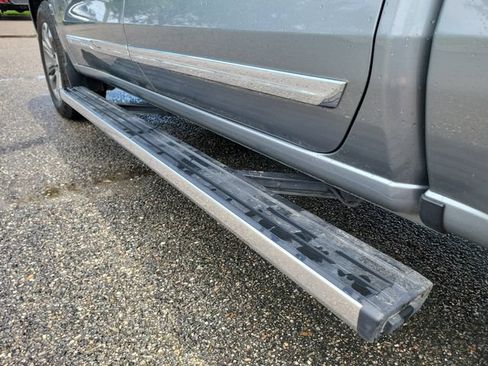 Certified 2025 Chevrolet Silverado 1500 High Country w/ Technology Package AWD/4WD image 9