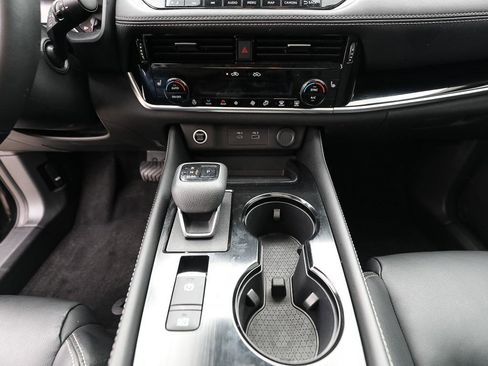 Used 2023 Nissan Rogue SL w/ SL Premium Package AWD/4WD image 18