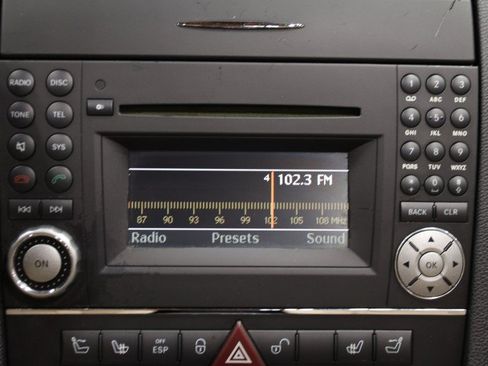 Used 2009 Mercedes-Benz SLK 300 image 51