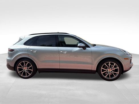 Used 2023 Porsche Cayenne S AWD/4WD image 10