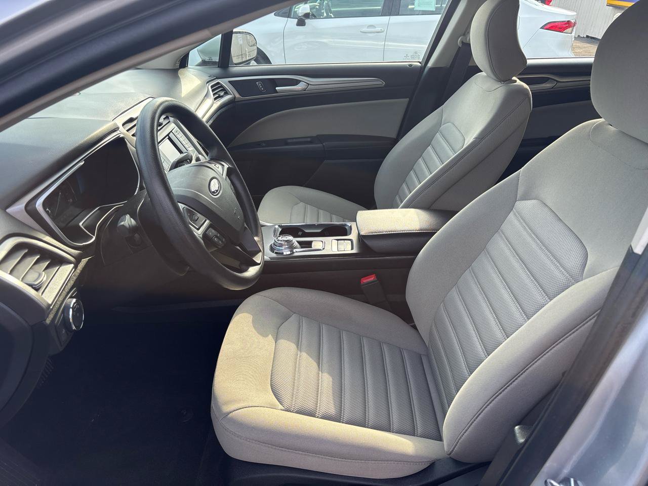 Used 2018 Ford Fusion S FWD image 10