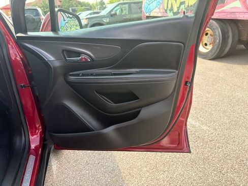 Used 2017 Buick Encore Essence FWD image 30