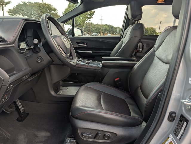 Certified 2025 Toyota Sienna XSE w/ XSE Premium Package AWD/4WD image 26