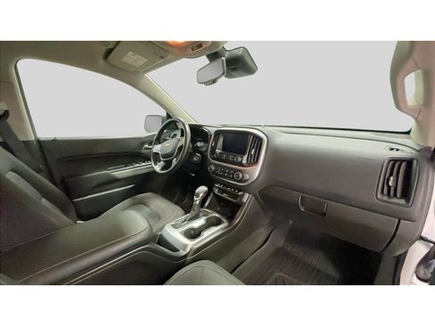 Used 2022 Chevrolet Colorado LT image 17
