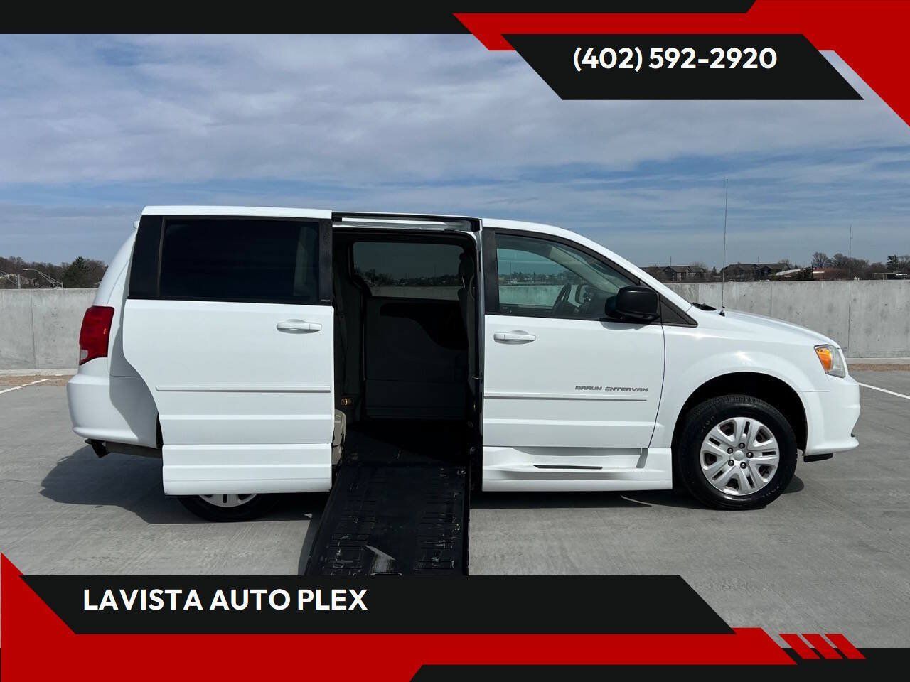 Used 2014 Dodge Grand Caravan SE w/ Quick Order Package 29E SE FWD image 1