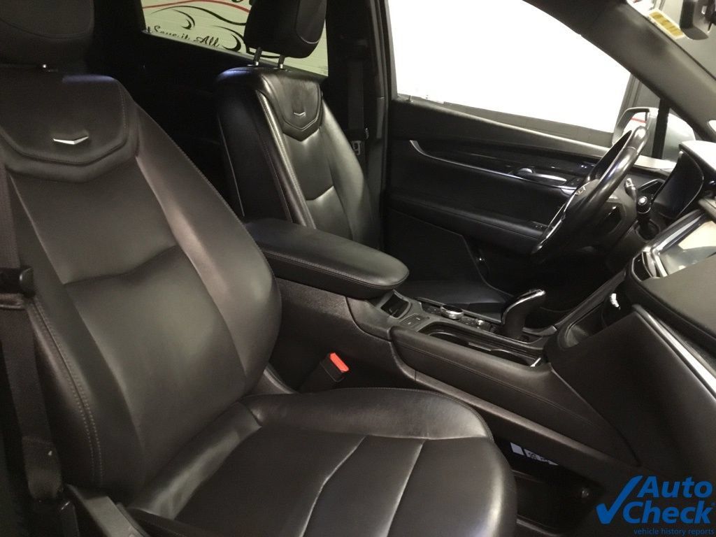 Used 2020 Cadillac XT5 Premium Luxury AWD/4WD image 42