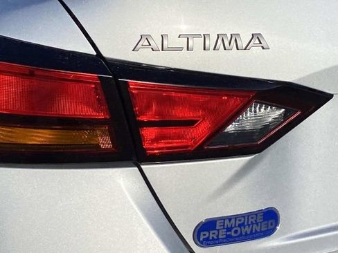 Used 2023 Nissan Altima 2.5 SV FWD image 24