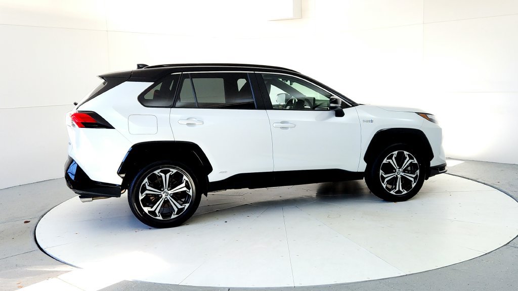 Used 2023 Toyota RAV4 XSE w/ Weather Package AWD/4WD image 6