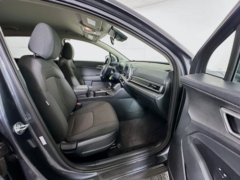 Used 2024 Kia Sportage LX image 28