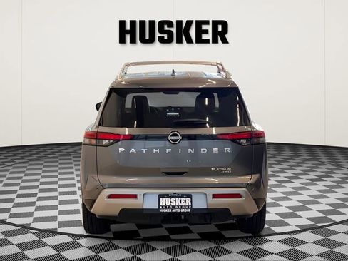 Used 2023 Nissan Pathfinder Platinum AWD/4WD image 6