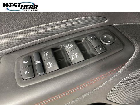 Used 2025 Dodge Durango R/T AWD/4WD image 13