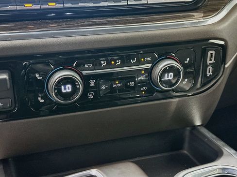 Certified 2024 Chevrolet Silverado 1500 LT Trail Boss w/ LT Trail Boss Premium Package AWD/4WD image 16
