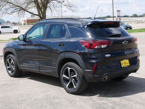 Used 2023 Chevrolet TrailBlazer RS w/ Convenience Package AWD/4WD image 3